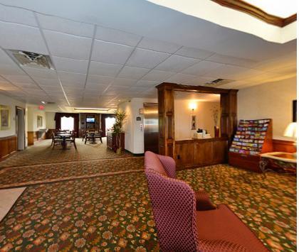 Baymont By Wyndham Madisonville Exterior photo