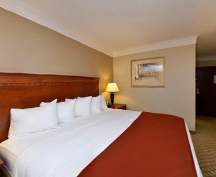 Baymont By Wyndham Madisonville Exterior photo